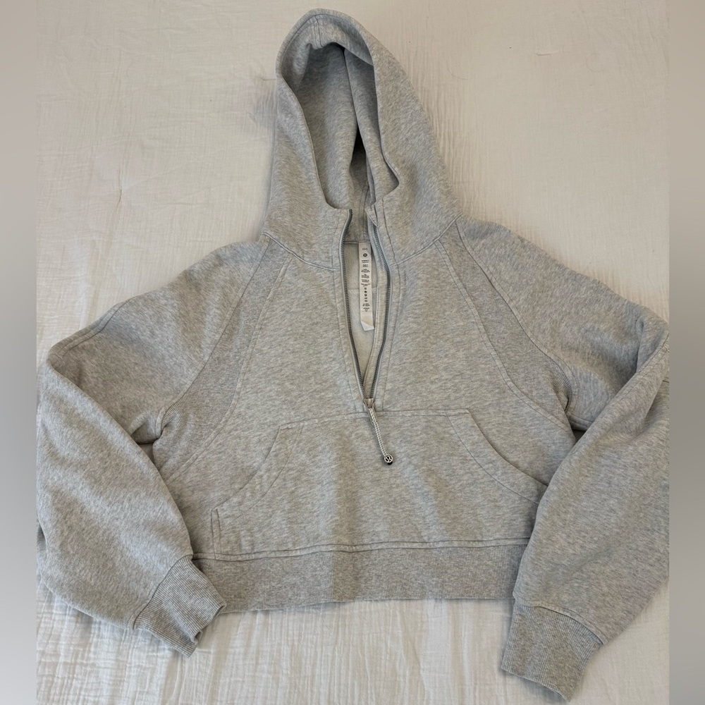 Lululemon women’s hoodie
